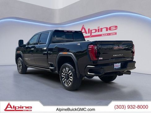 Used 2024 GMC Sierra 3500 Denali w/ Denali Reserve Package AWD/4WD image 3
