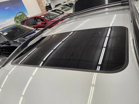 Used 2005 Lexus RX 330 AWD image 33