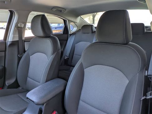 Used 2024 Kia Forte LXS image 7