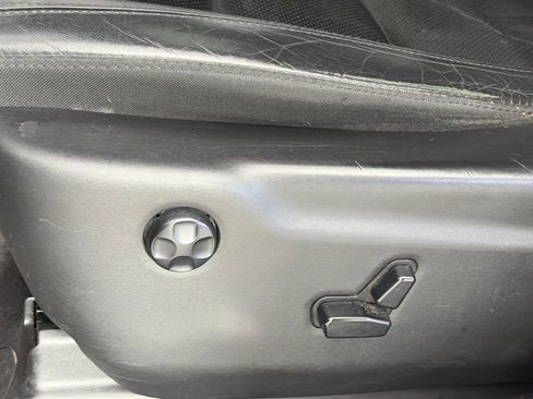 Used 2018 Jeep Grand Cherokee Altitude AWD/4WD image 26