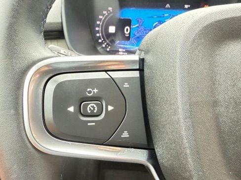 Used 2024 Volvo XC40 B5 Plus w/ Climate Package AWD/4WD image 16