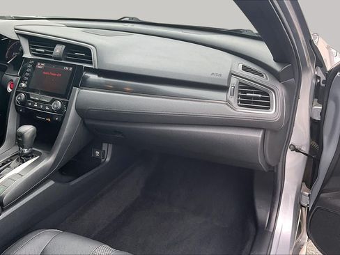 Used 2021 Honda Civic Sport Touring image 18
