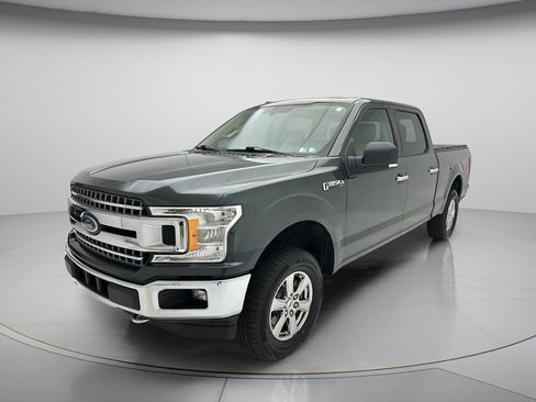 Used 2018 Ford F150 XLT w/ Equipment Group 302A Luxury AWD/4WD image 3