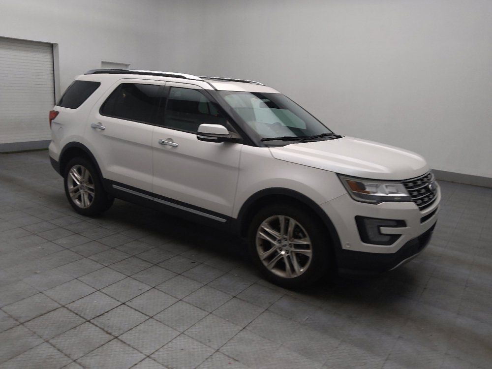 Used 2017 Ford Explorer Limited w/ Equipment Group 301A AWD/4WD image 11