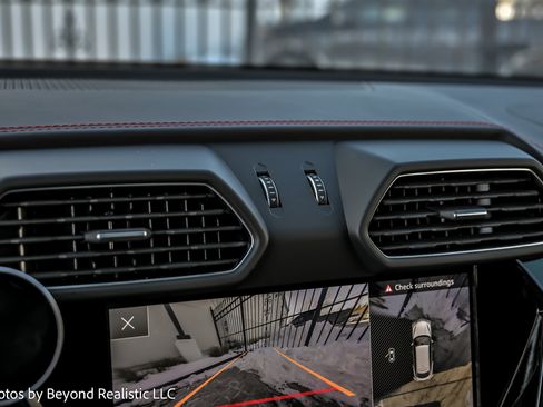 Used 2024 Lamborghini Urus S image 37