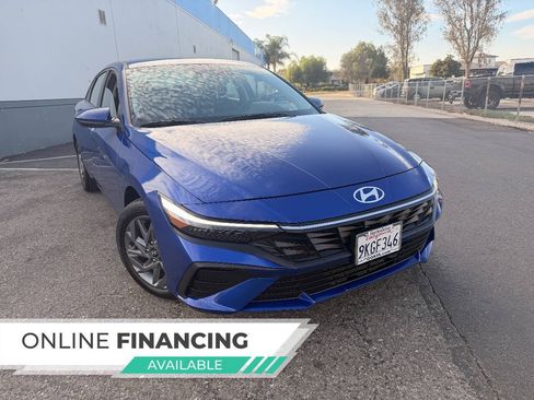 Used 2024 Hyundai Elantra SEL FWD image 2