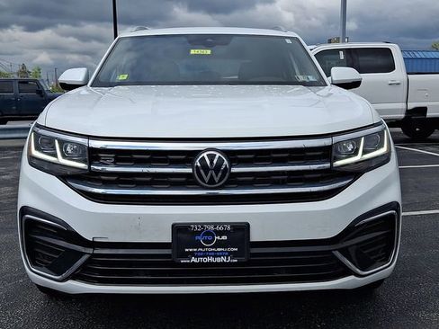 Used 2022 Volkswagen Atlas Cross Sport SEL R-Line AWD/4WD image 2