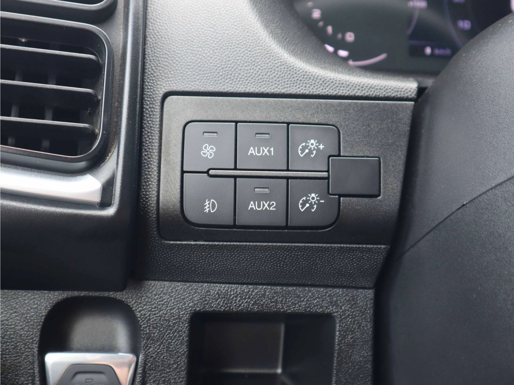 Used 2023 RAM ProMaster 2500 w/ Premium Convenience Group (B) FWD image 20