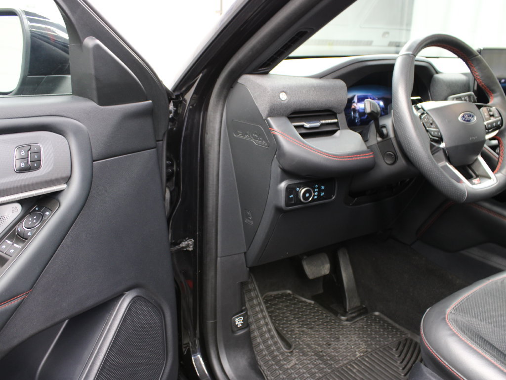 Used 2025 Ford Explorer ST AWD/4WD image 61