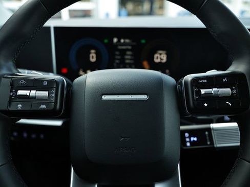 Used 2024 Hyundai Santa Fe SE image 31