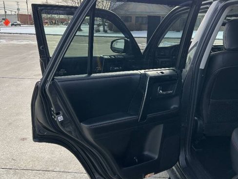 Used 2016 Toyota 4Runner Trail Premium image 40