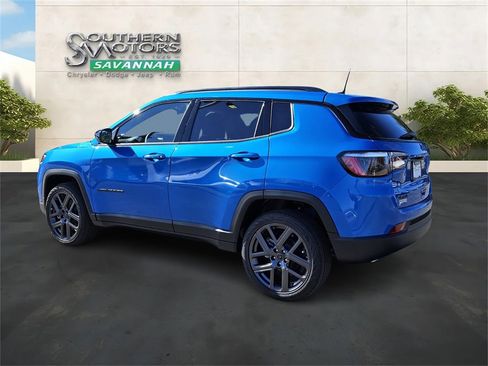 New 2026 Jeep Compass Latitude image 3