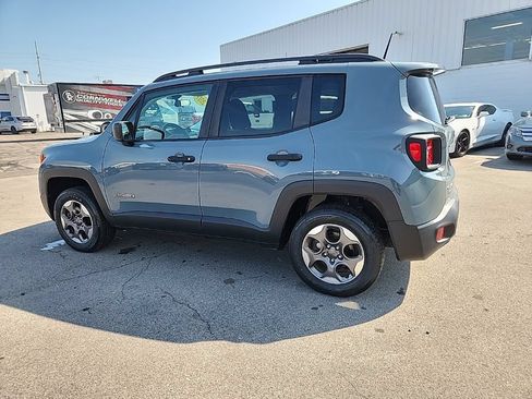 Used 2017 Jeep Renegade Sport w/ Power & Air Group AWD/4WD image 8