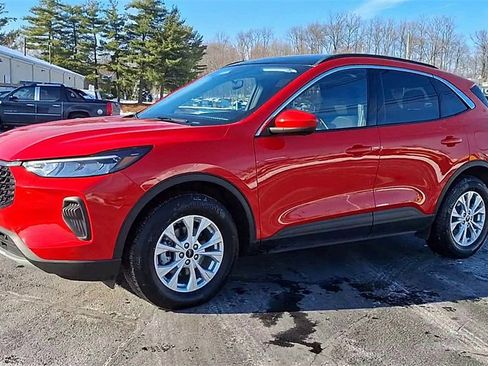 Used 2024 Ford Escape Active w/ Tech Pack #2 image 4