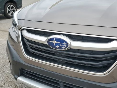 Used 2021 Subaru Outback Limited w/ Popular Package #2 AWD/4WD image 5
