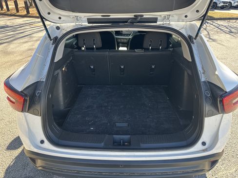 Used 2025 Chevrolet Trax LS w/ LS Convenience Package image 18