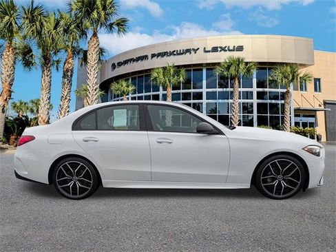 Used 2024 Mercedes-Benz C 300 Sedan image 4