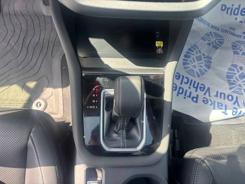 Used 2025 Subaru Forester Limited AWD/4WD image 40