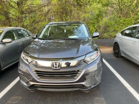 Used 2022 Honda HR-V LX image 12