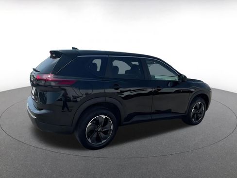 Used 2025 Nissan Rogue SV AWD/4WD image 15