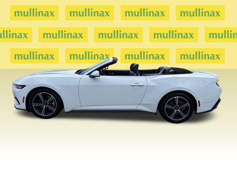 Used 2024 Ford Mustang Premium image 9