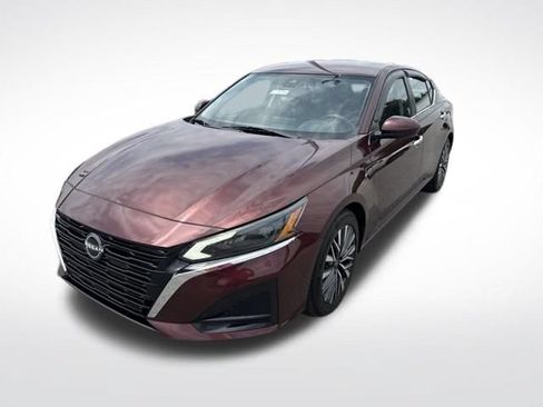 Used 2023 Nissan Altima 2.5 SV FWD image 1