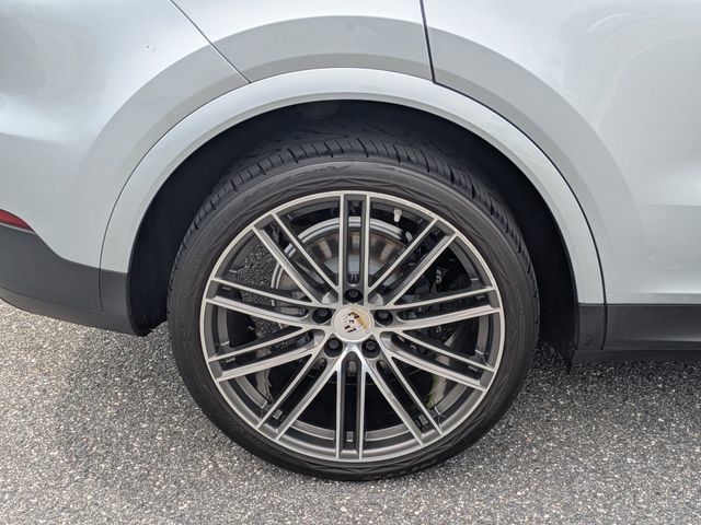 Used 2021 Porsche Cayenne S AWD/4WD image 11