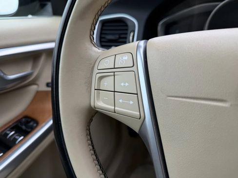 Used 2016 Volvo S60 T5 Inscription Platinum image 36