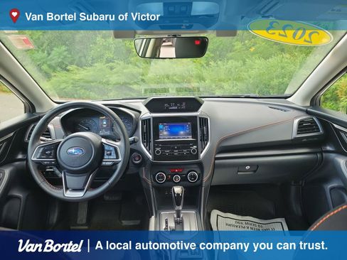 Used 2023 Subaru Crosstrek 2.0i Premium image 12