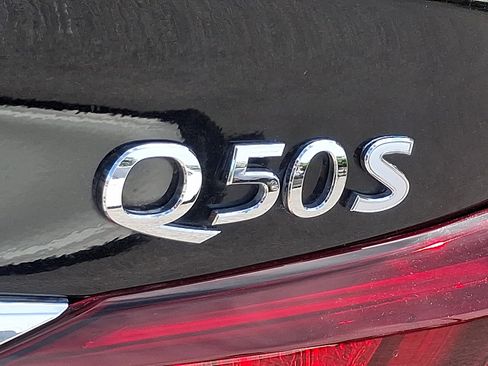 Used 2018 INFINITI Q50 Sport AWD/4WD image 30