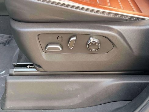 Used 2024 GMC Sierra 2500 Denali Ultimate image 13