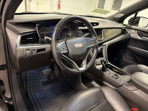 Used 2023 Cadillac XT6 Premium Luxury FWD image 28