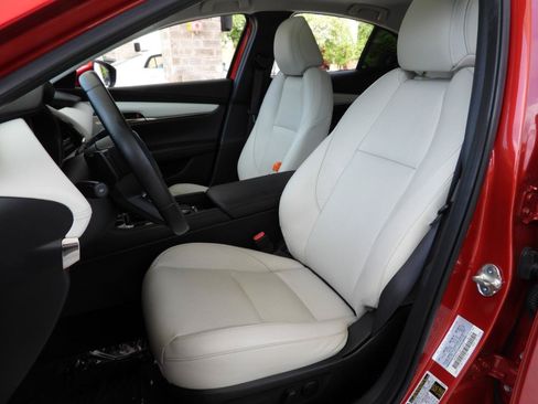 Used 2021 MAZDA MAZDA3 s FWD image 41