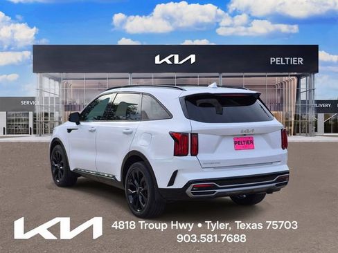 Certified 2023 Kia Sorento SX FWD image 4