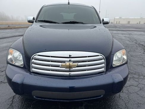 Used 2009 Chevrolet HHR LT image 2