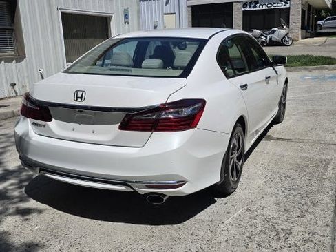 Used 2016 Honda Accord LX image 5
