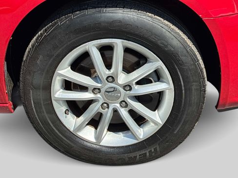 Used 2016 Dodge Grand Caravan SXT w/ Rear Park Assist Package FWD image 22