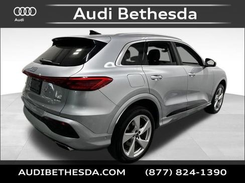 Certified 2025 Audi Q5 Premium w/ Premium Plus AWD/4WD image 7