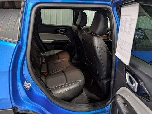 Used 2025 Jeep Compass Limited AWD/4WD image 26