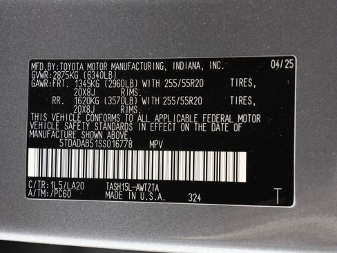 Used 2025 Toyota Grand Highlander AWD Hybrid image 16