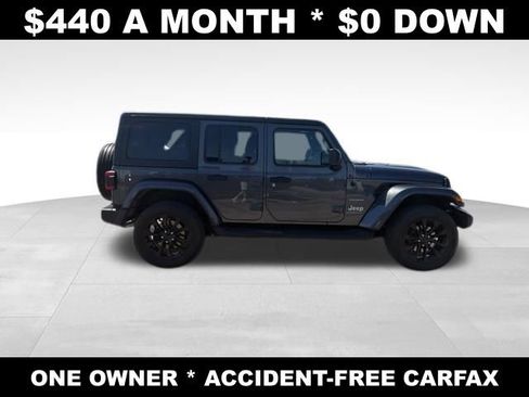 Used 2023 Jeep Wrangler Unlimited Sahara w/ Cold Weather Group AWD/4WD image 6