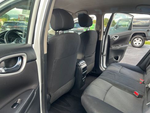 Used 2019 Nissan Sentra SR image 19