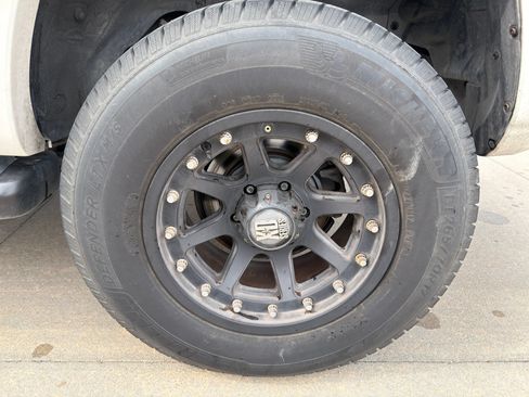 Used 2008 Toyota 4Runner SR5 AWD/4WD image 30