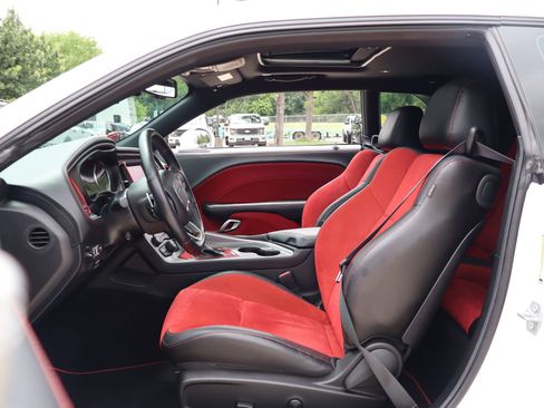 Used 2022 Dodge Challenger R/T w/ Plus Package RWD image 11