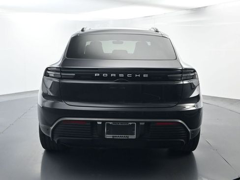Certified 2025 Porsche Macan 4S Electric AWD/4WD image 13