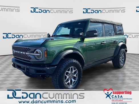 Used 2022 Ford Bronco Badlands AWD/4WD image 1