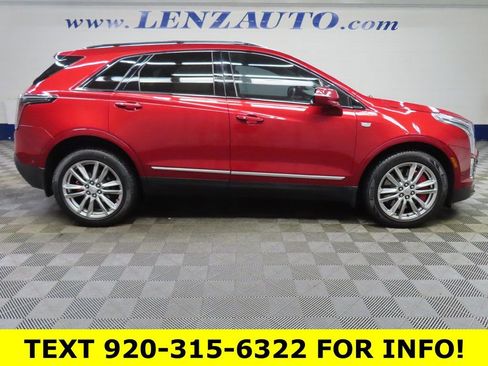 Used 2022 Cadillac XT5 Sportv w/ Technology Package image 2