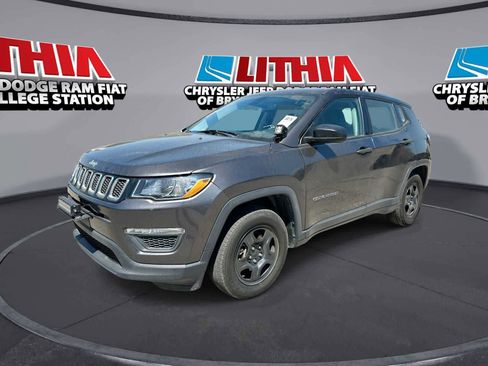 Used 2019 Jeep Compass Sport FWD image 1