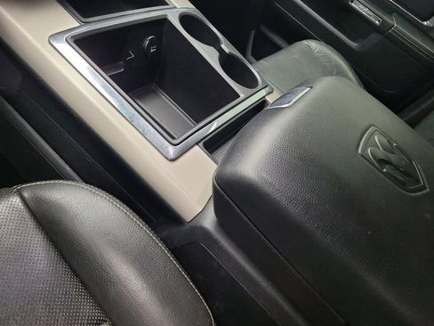 Used 2014 RAM 1500 Laramie w/ Convenience Group image 26