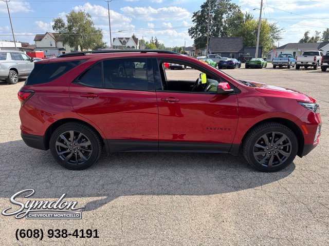 Used 2023 Chevrolet Equinox RS AWD/4WD image 3